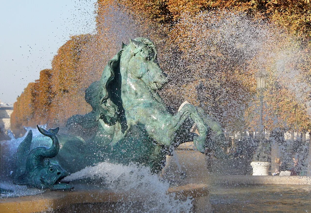 Bronze horses in a fountain in Paris
